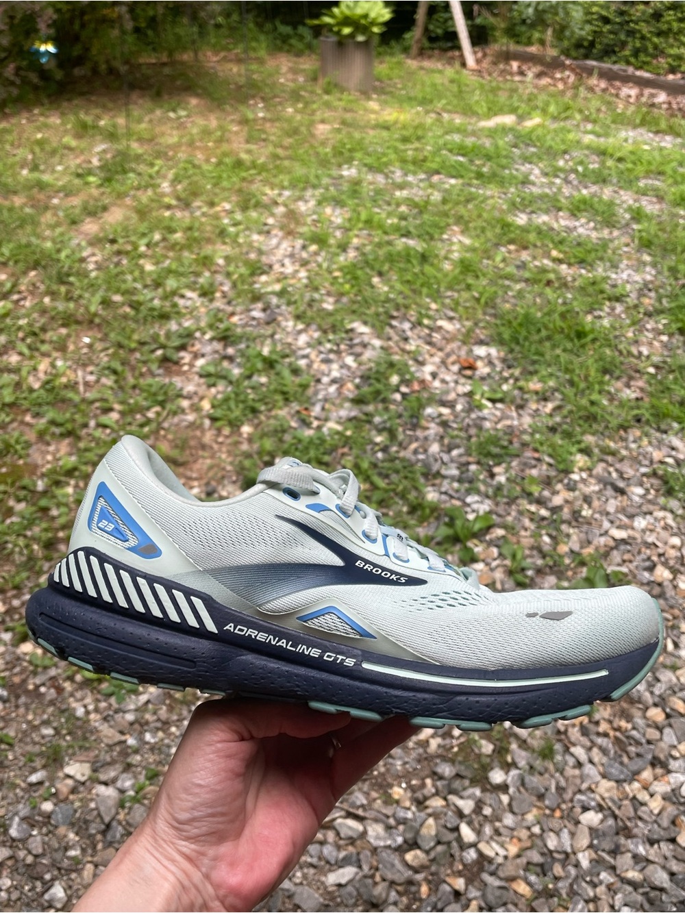 Brooks Adrenaline GTS 23 Running Shoes Size 11 Woman’s - Picture 3 of 15